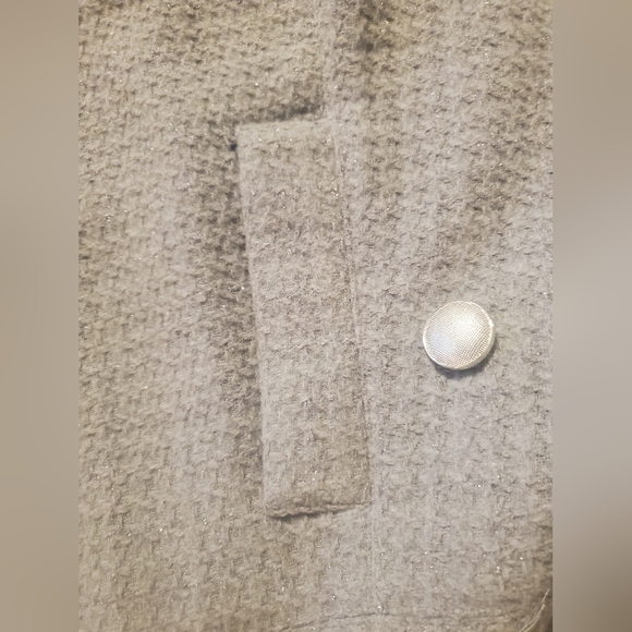 Worthington Size Medium Gray and Sliver Peacoat Missing a button - Picture 6 of 6